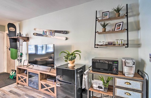 Boyne Falls Apartment | Ski-In/Ski-Out Getaway at Boyne Mountain Resort