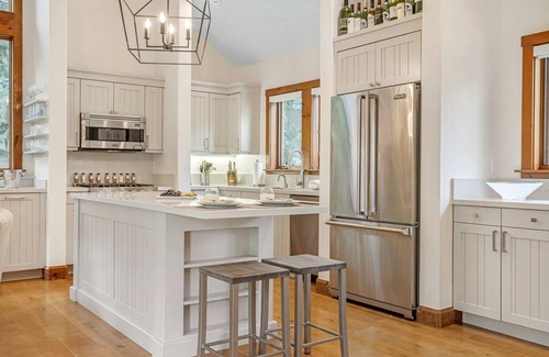 Edwards House | Ski-In/Ski-Out Home off Cresta in Arrowhead Village, Community Pool & Hot Tub