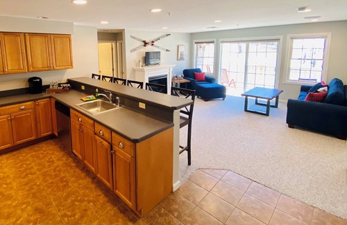 Hancock Condo | SKI-IN, SKI-OUT! LIFT and MT. VIEWS UNBEATABLE LOCATION for ALL SEASONS! Unit 1