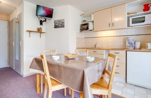 Les Bruyeres Apartment | Ski Soleil 1 - 1511 by Interhome