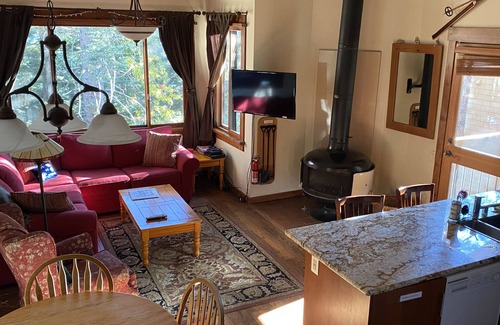 Truckee Condo | Ski Trails Condo Ski-In/Ski-out (snow level permiting) or a short walk to slope