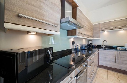 Kenmore Cottage | Skibo Lodge - No Pet - sleeps 8 guests in 4 bedrooms