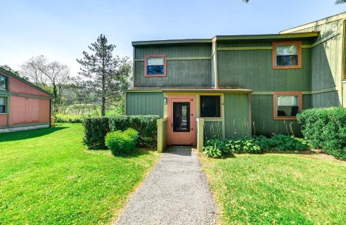 Blodgett Mills House | Skiers Paradise Townhome with Deck in Cortland!