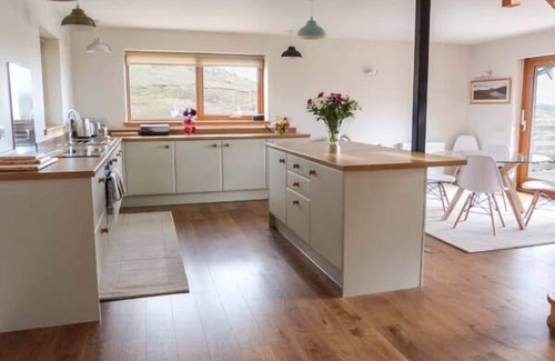 Oldshoremore Cottage | SKIPAFLOTTA, character holiday cottage in Kinlochbervie