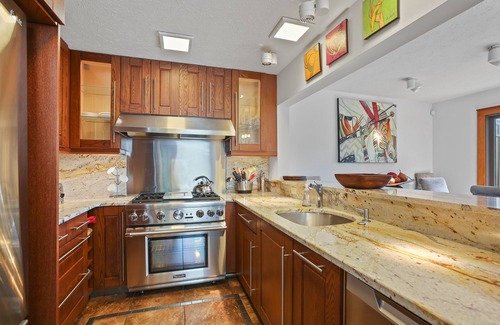 Tannersville House | SkiView Retreat: Luxury at Camelback Mountain w/Game Room and Community Pool