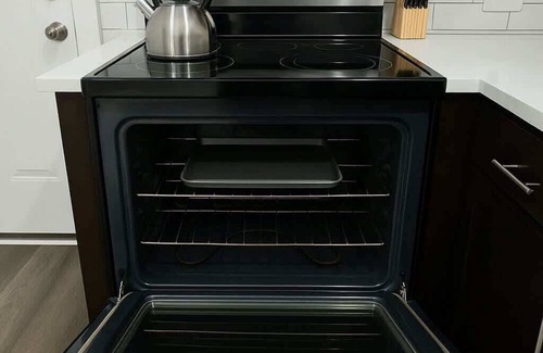 Skokie Apartment | Skokie Gem - 1BR on Davis St!