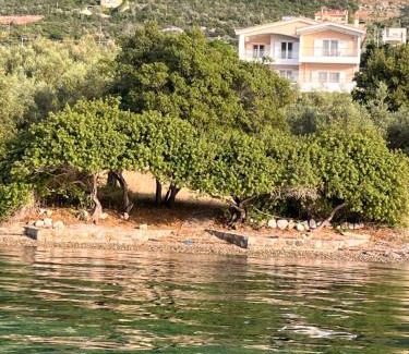 Skroponeria House | Skorponeria beachfront house