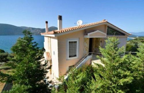 Skroponeria House | Skorponeria beachfront house