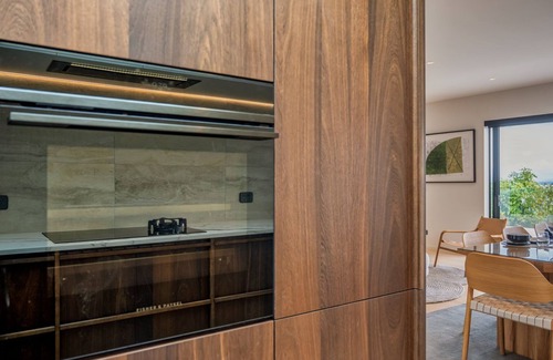 Britannia Heights House | Sky High Retreat a hidden gem that offers everything you can ask for