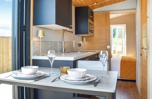 Skelmersdale Apartment | Sky Lark Lodge - UK49904