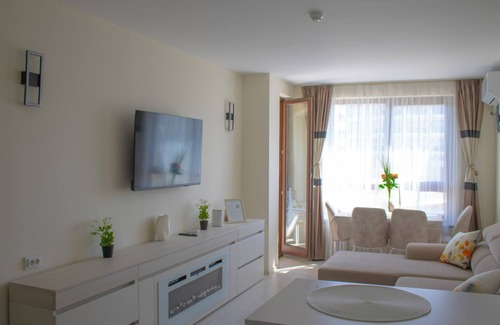 Golden Sands Apartment | Sky Line Sea View - apartment in top center Golden Sands