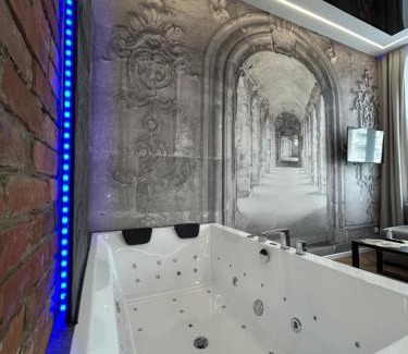 Stare Miasto Apartment | Sky Mirror jacuzzi
