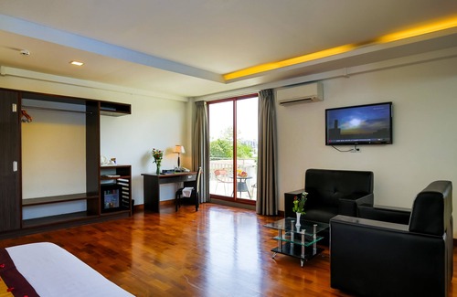 Bahan Hotel | Sky View Hotel Yangon