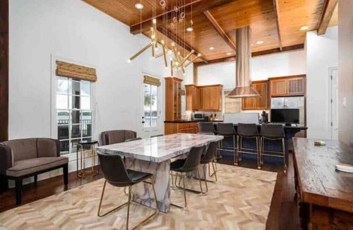 Ventress Apartment | Sky View on False River Sunset