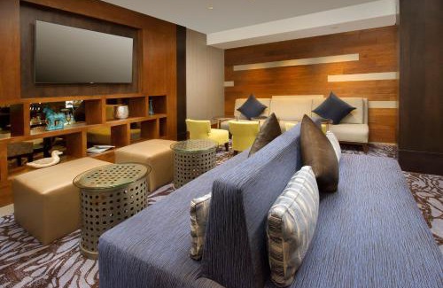 SeaTac Hotel | Skybridge Seattle Airport Hotel