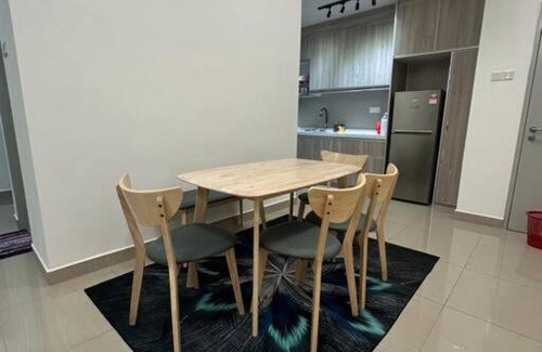 Puchong Apartment | Skylake residence fully furnished condo with swimming pool