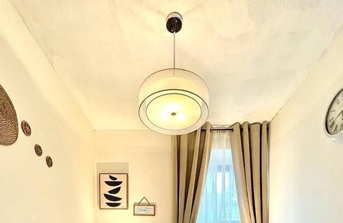 Uplands Apartment | Skyline king Beautiful 1-Bed Apartment in Swansea