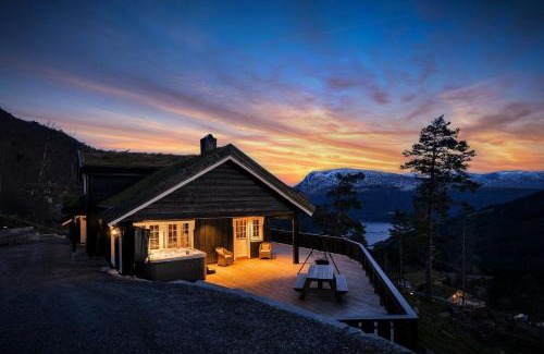 Stryn House | Skyline Lodge