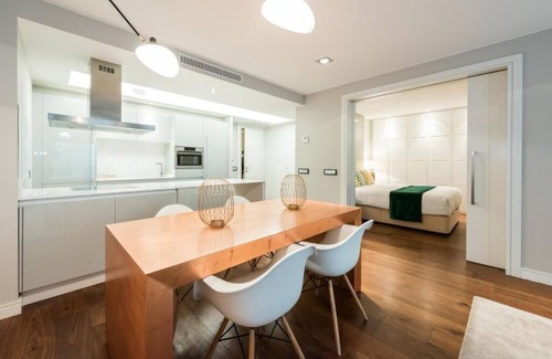 Centro Apartment | SKYLINE MADRID! by City Center!