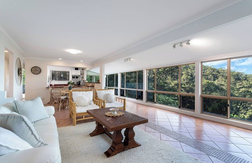 Advancetown House | Skyline Serenity Goldcoast -Ocean Views surrounded by nature