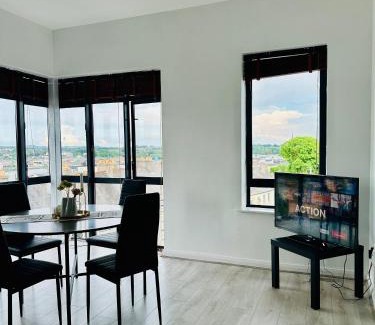 Waterford Apartment | Skyline Vista Apartment