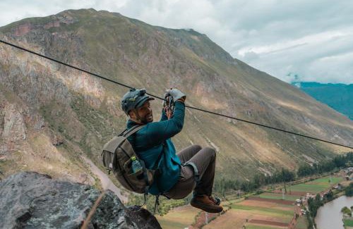 Ollantaytambo Cabin | Skylodge Adventure Suites