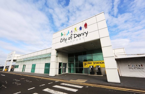 Londonderry Apartment | SkyView - 3-bedroom apartment in superb Strathfoyle with WiFi