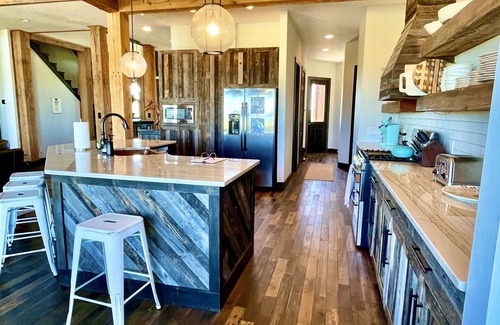 Belt House | Skywalker Ranch Estate 4 Bedroom With Mountain Views