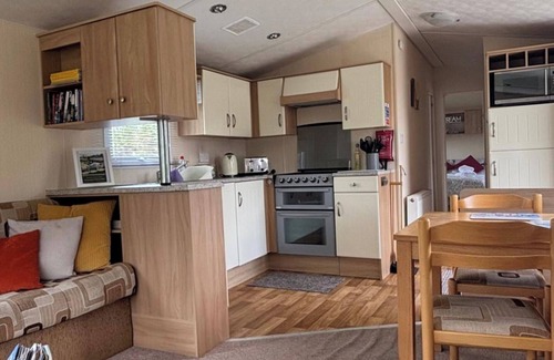 Hexham Cabin | Slaley Forest - Caravan - Sleeps 6 - Pets Allowed