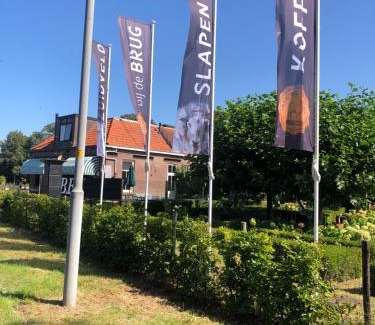 Zuidveld Bed & Breakfast | Slapen bij de Brug