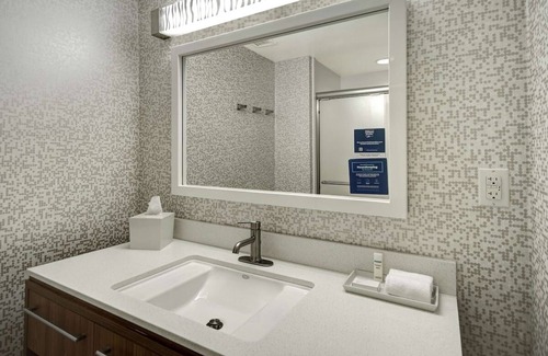 University Hotel | Sleek and Sustainable Suite Close to Downtown Waco