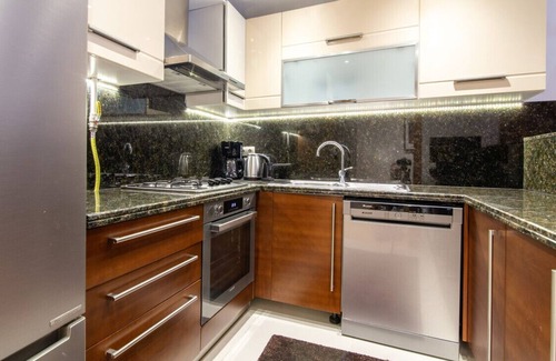 Nisantasi Apartment | Sleek Flat 4 min to City Nisantasi in Sisli