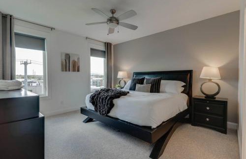 Eighth Avenue House | Sleek Townhome near Broadway!