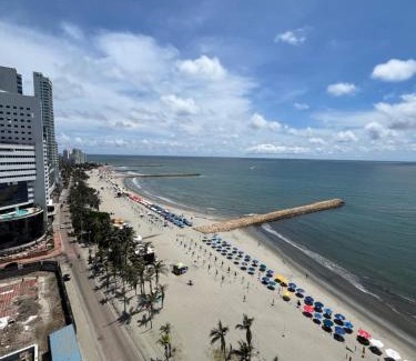 Bocagrande Apartment | Sleep by the Caribbean