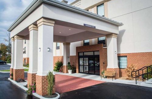 Brandermill Hotel | Sleep Inn & Suites Harbour Pointe