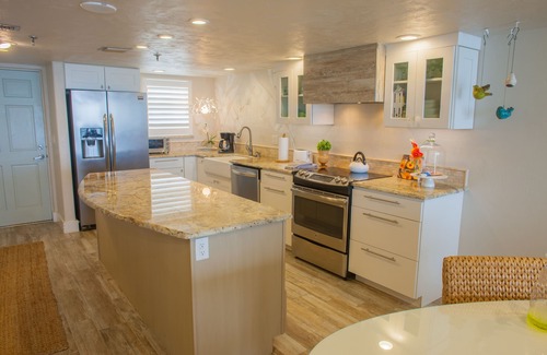 Ormond-by-the-Sea Condo | Sleep with the waves OCEANFRONT LUXE Artist owned 9th floor breathtaking views!