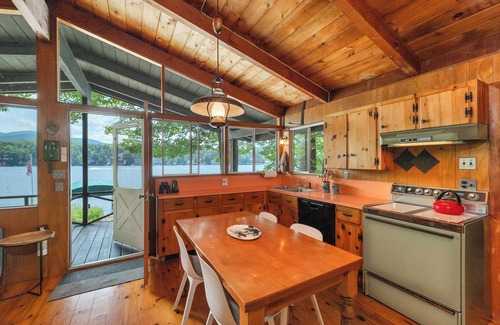 West Alton Cabin | Sleeper Island need boat dream cabin adventure lakefront family and pet friendly