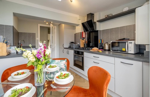Aldeburgh Cottage | Sleepers Cottage - sleeps 4 guests in 2 bedrooms