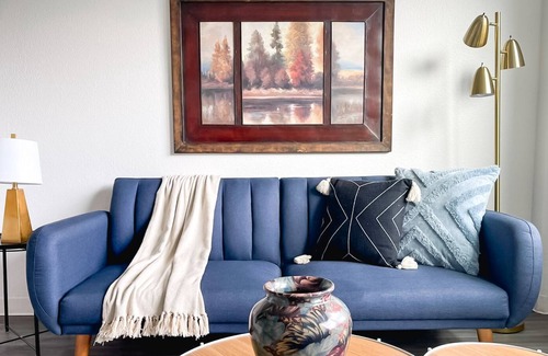 Walnut Hills House | Sleepover: Cozy 1BD/1BA + Gym - Downtown Cincinnati