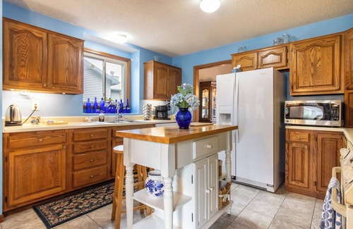 Lawrence House | Sleeps 12! Main Level Master Suite - Beautiful Backyard Oasis!