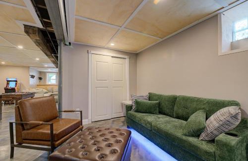 Brewers Hill House | Sleeps 16 Near Fiserv Hot Tub Arcade Theater