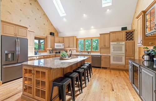 Rexmont House | Sleeps 19+ with Hot tub, Game Room & Swing Set