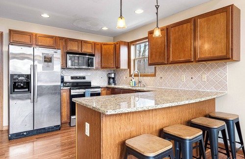 Lake Harmony House | Sleeps 20, Poconos Home - Hot Tub, Fire Pit, Games - Views -Super Spacious