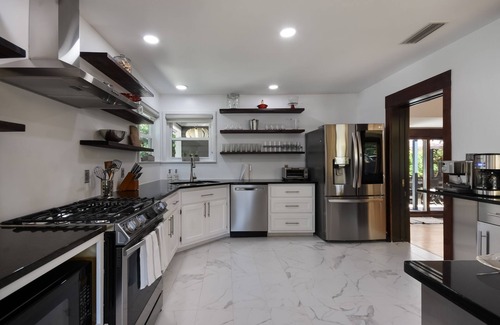Tarrytown House | Sleeps 20, Pool & hot tub, dtown ATX, 2 houses next door to each other!