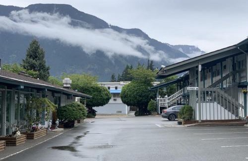 Hope Hotel | Slumber Lodge