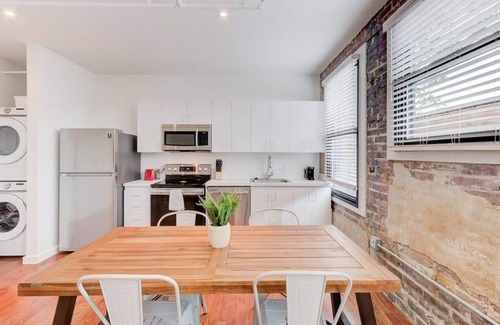 South Main Historic District Apartment | SM 303 · Sophisticated Apartment with Historic Charm!