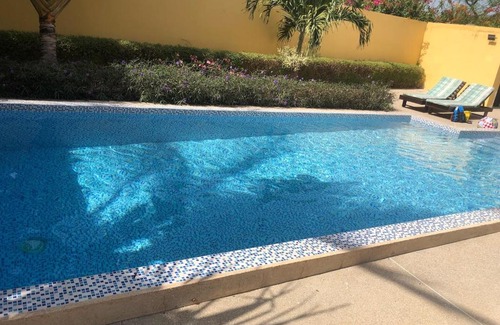 Ouoran Apartment | Small air-conditioned apartment with private pool
