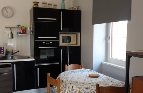 Lampaul-Plouarzel Cottage | Small Breton house 2 steps from the sea with terrace and large garden.