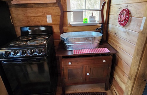 Smith Cabin | Small Cozy Cabin in the heart of the Appalachian Mountains