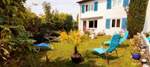 Uster District House | Small Double Room, bed 140x200cm, in very quiet and cosy house!